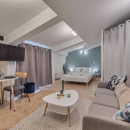 Appartement Renove Proche Arc Triomphe - 2P Paris Exterior photo
